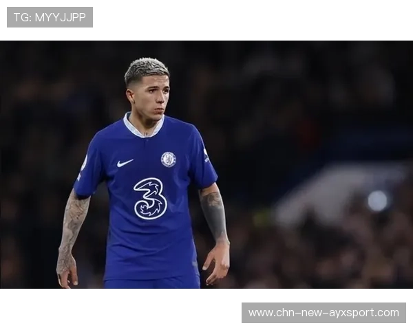 切尔西恩佐传球分配与逼抢练习：提升球场智慧的关键训练